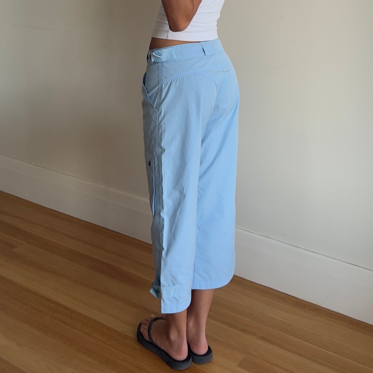 blue 3/4 cargo capris