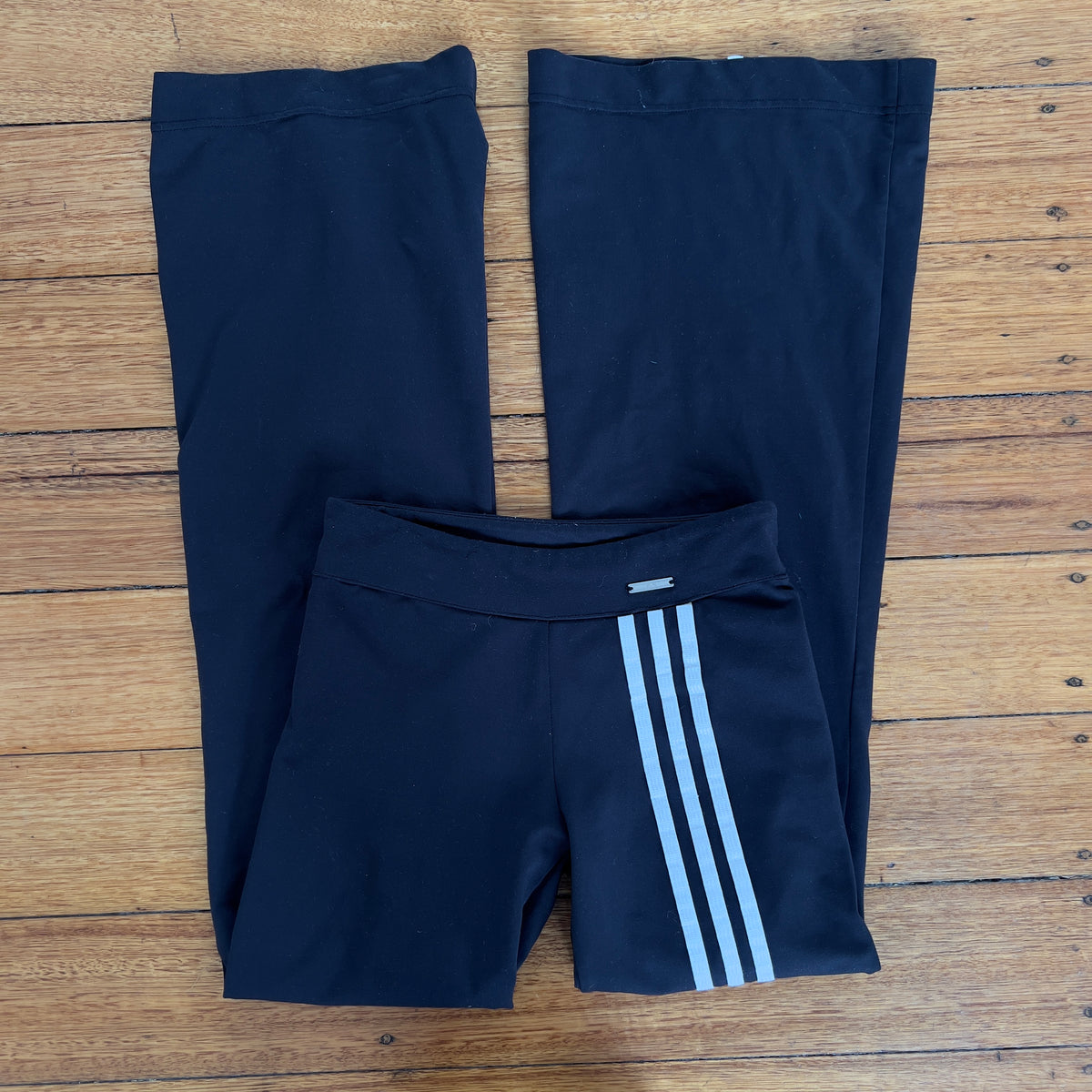 striped flared leggings