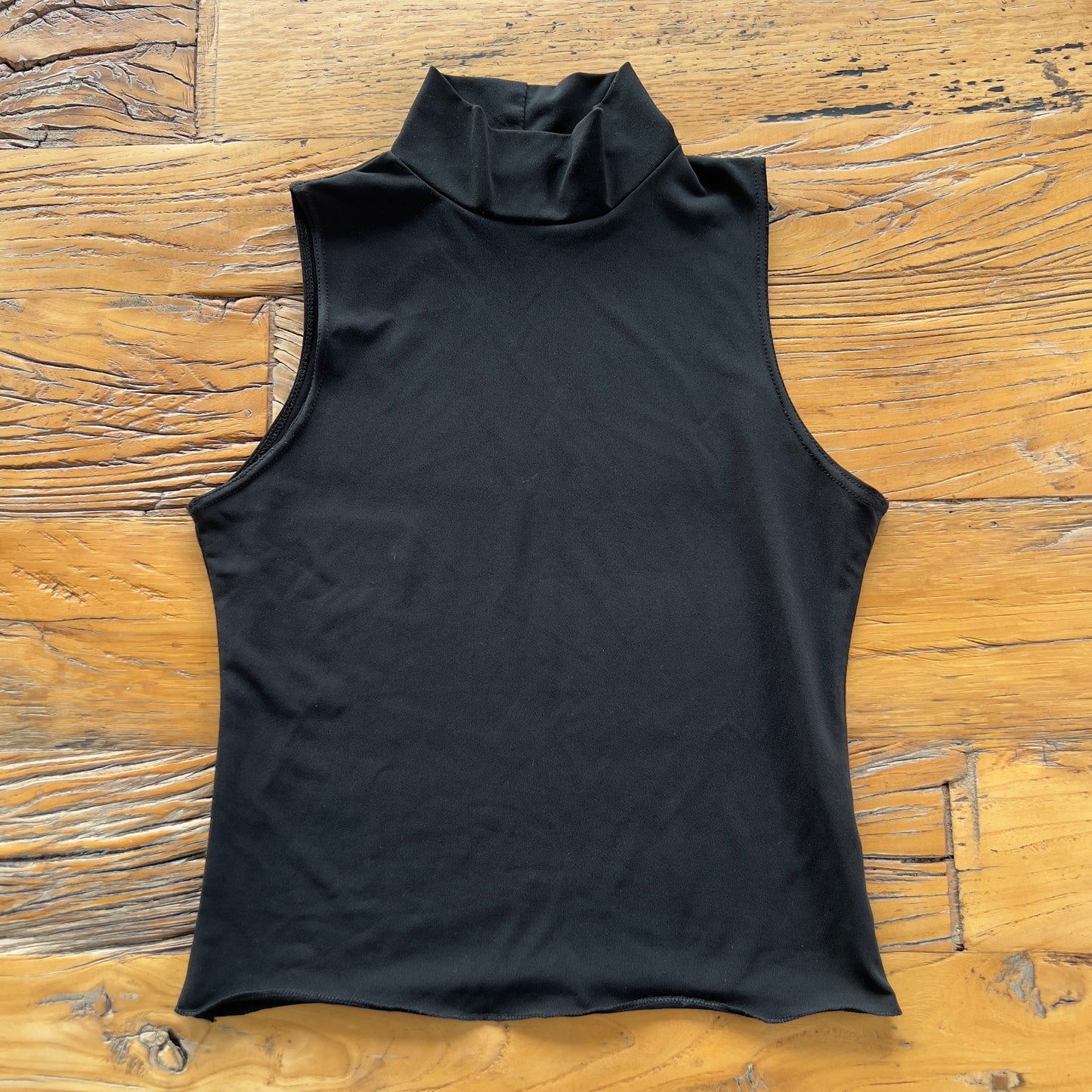 black high neck tank
