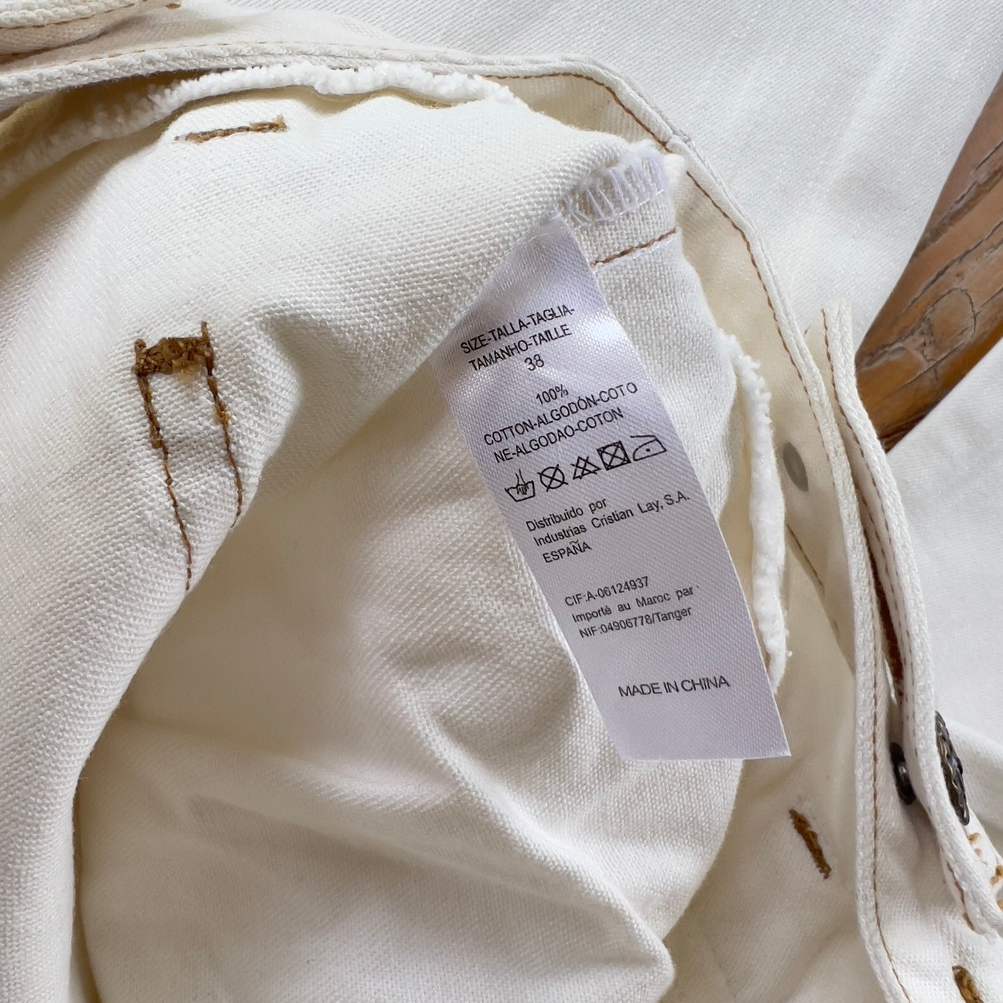 90s wide leg cream jeans