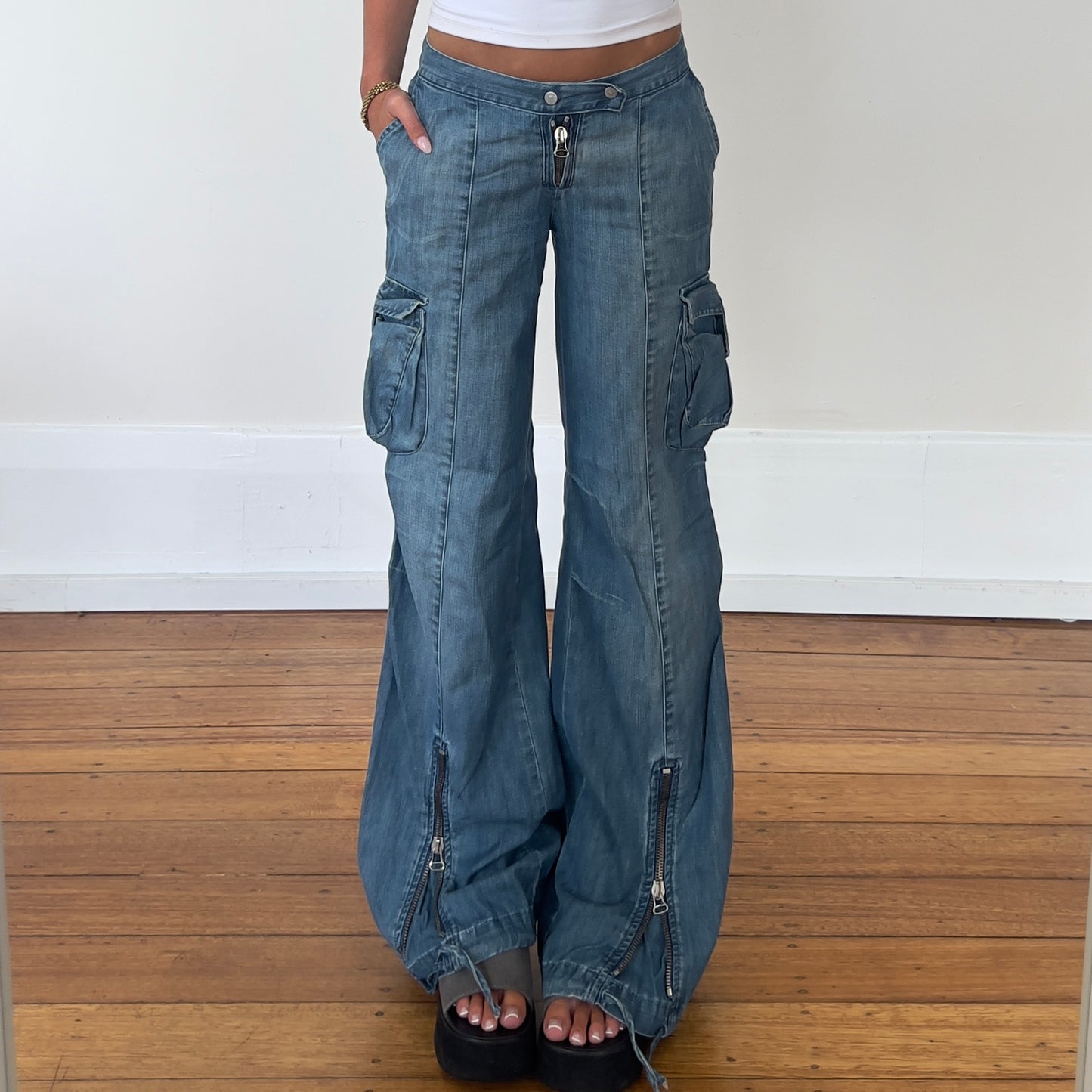 baggy cargo jeans