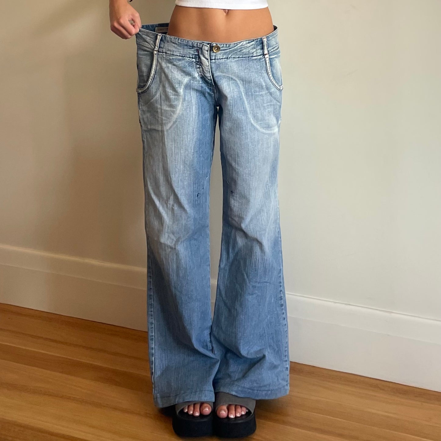 low rise wide leg jeans