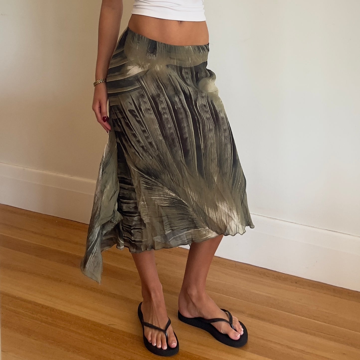 green graphic printed maxi skirt