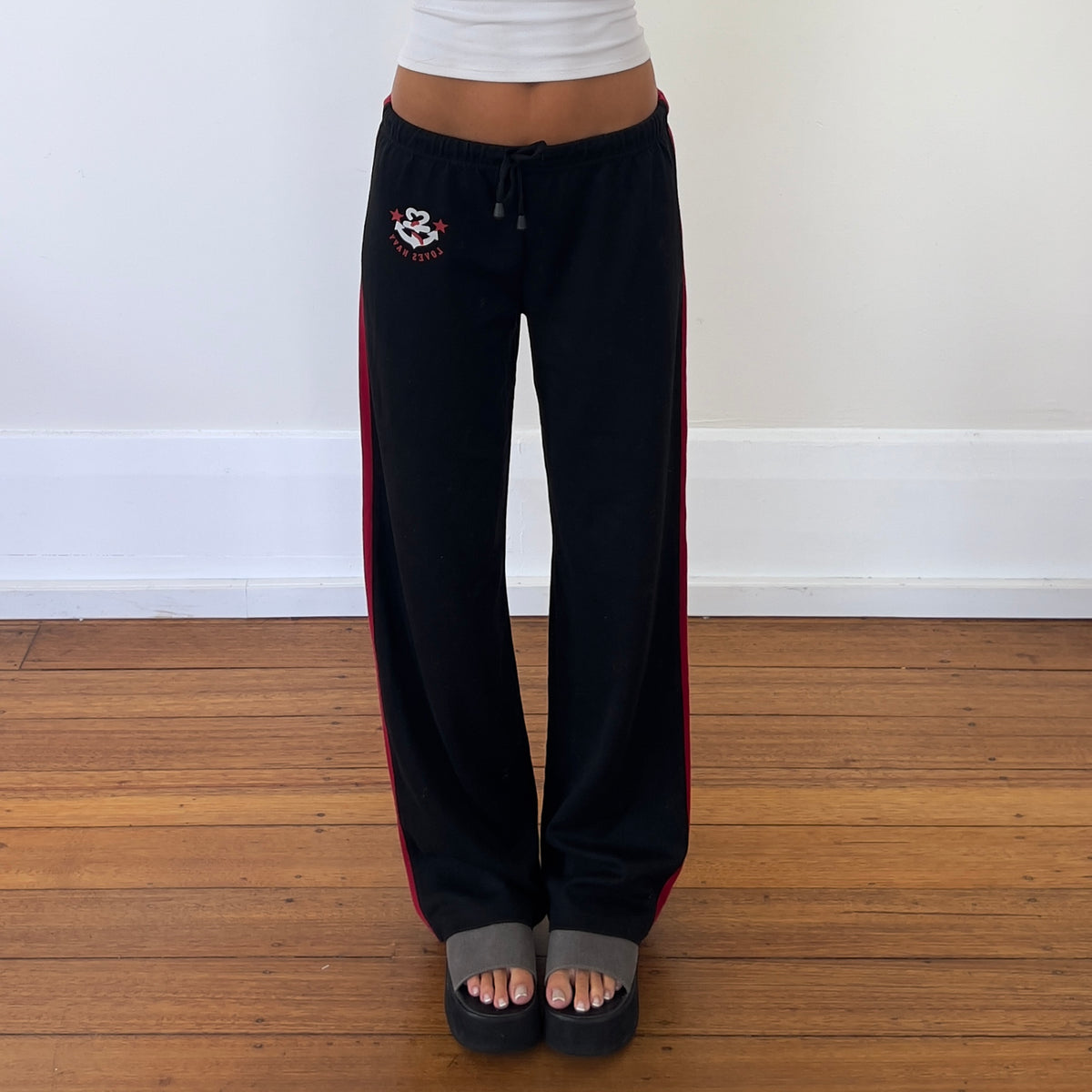 sporty sweatpants