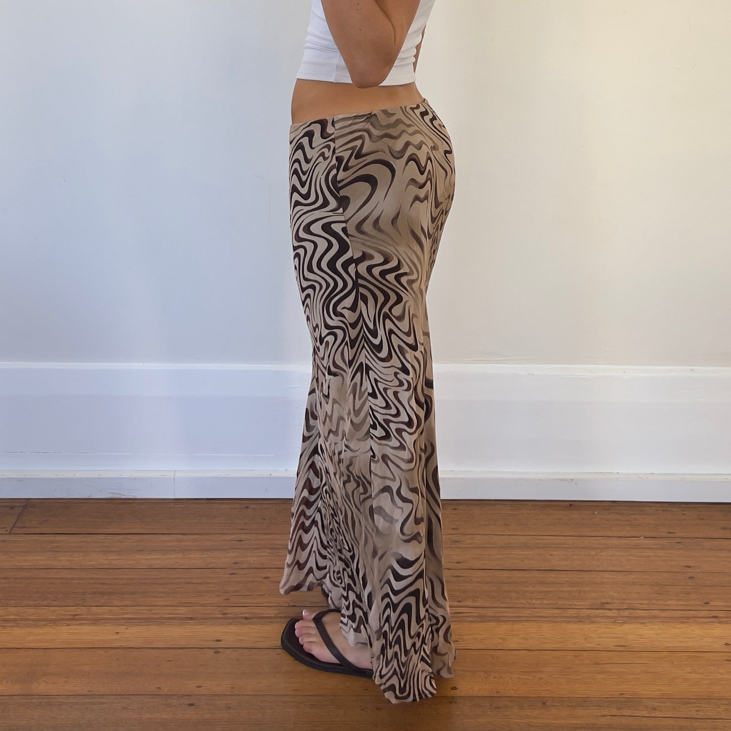 graphic print maxi skirt