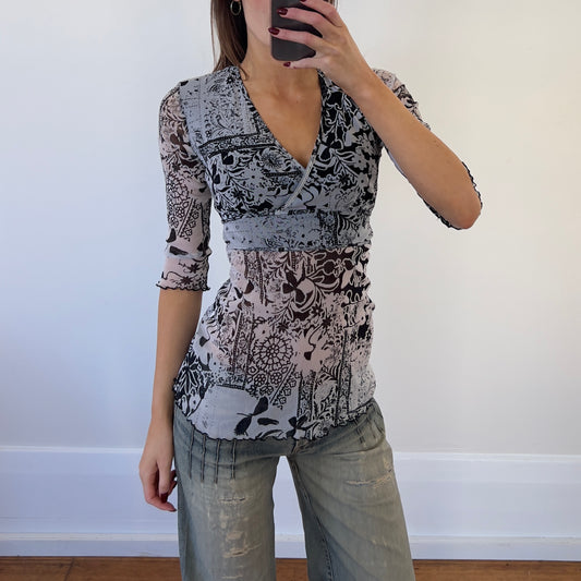 graphic mesh 3/4 sleeve top