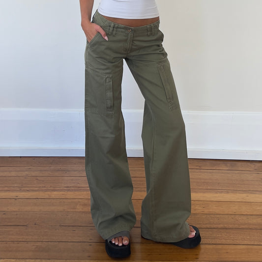 low rise wide leg cargo pants