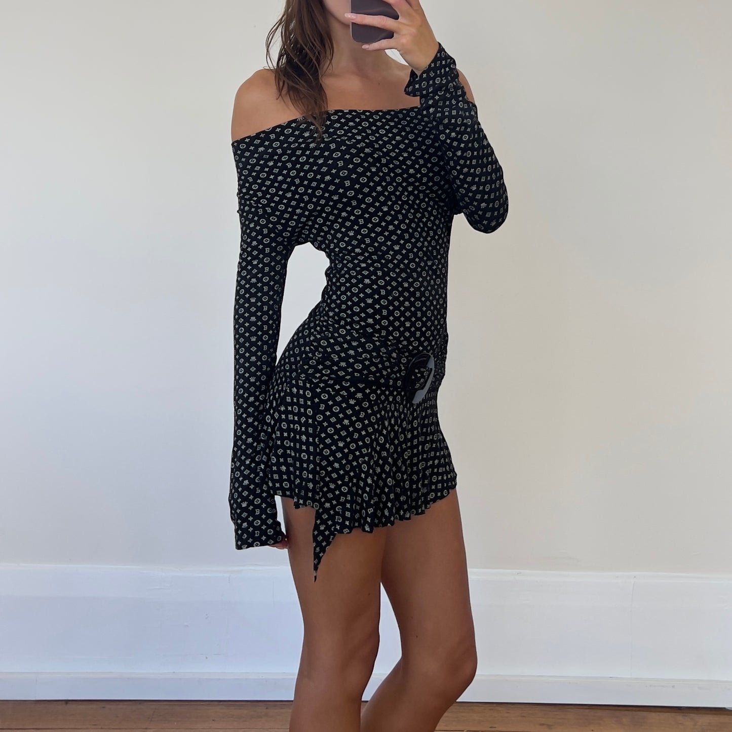 off shoulder long sleeve midi dress