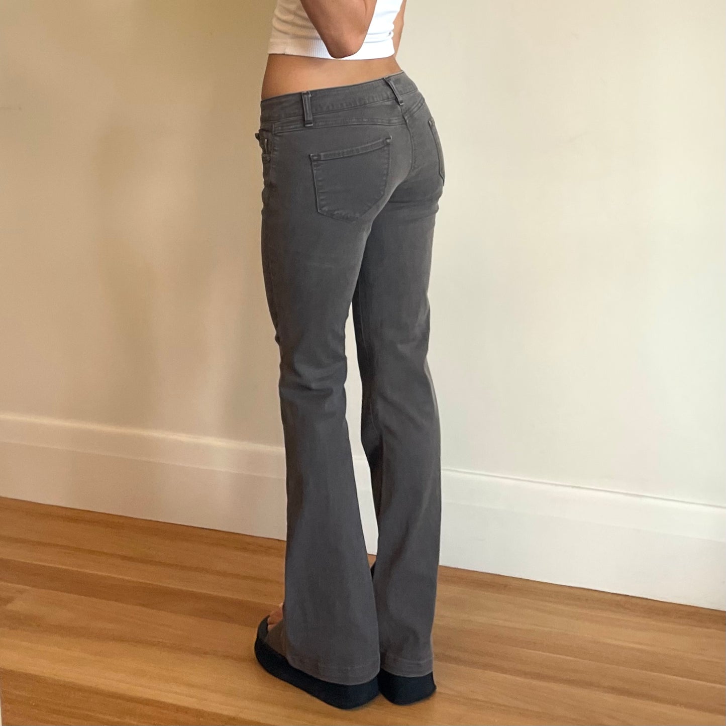 y2k low rise flared jeans