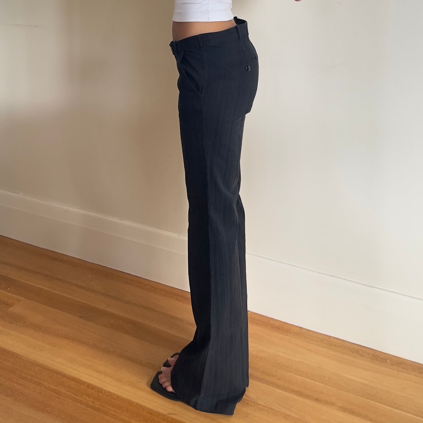 90s low rise black trousers