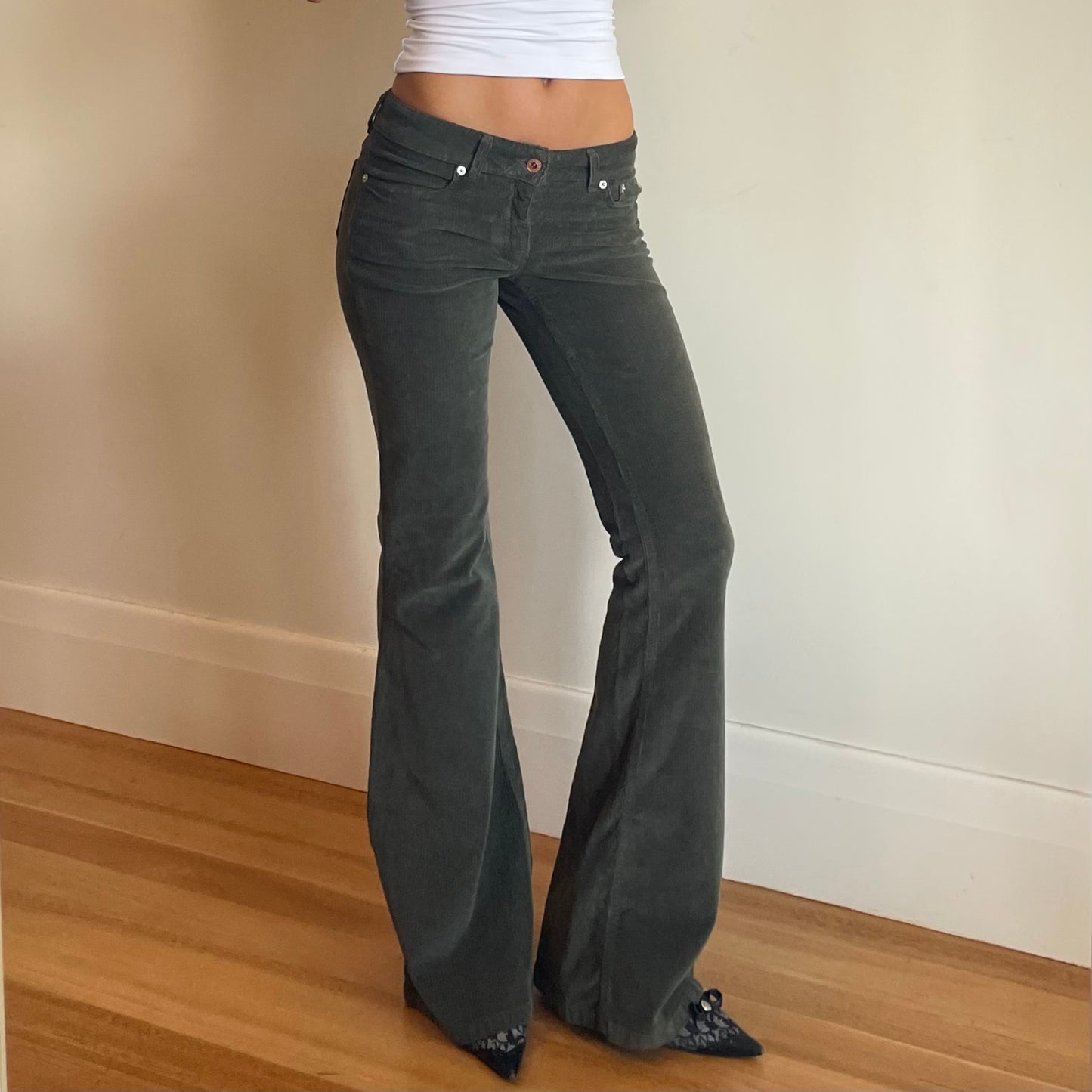 low rise flared corduroy pants - size AU 6-8