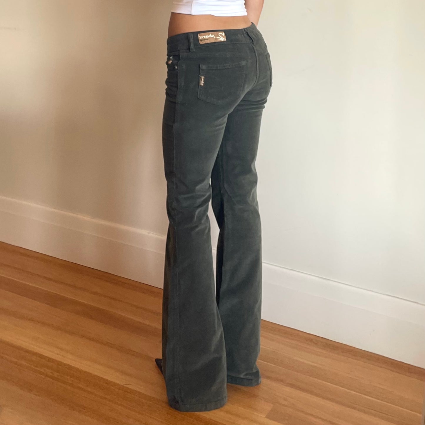 low rise flared corduroy pants - size AU 6-8