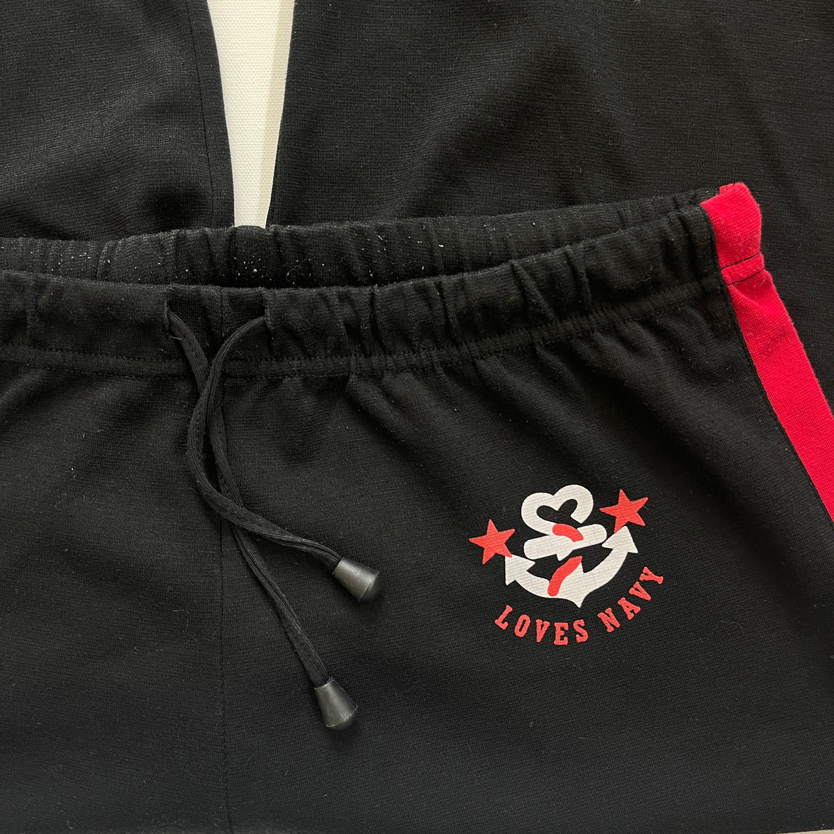 sporty sweatpants