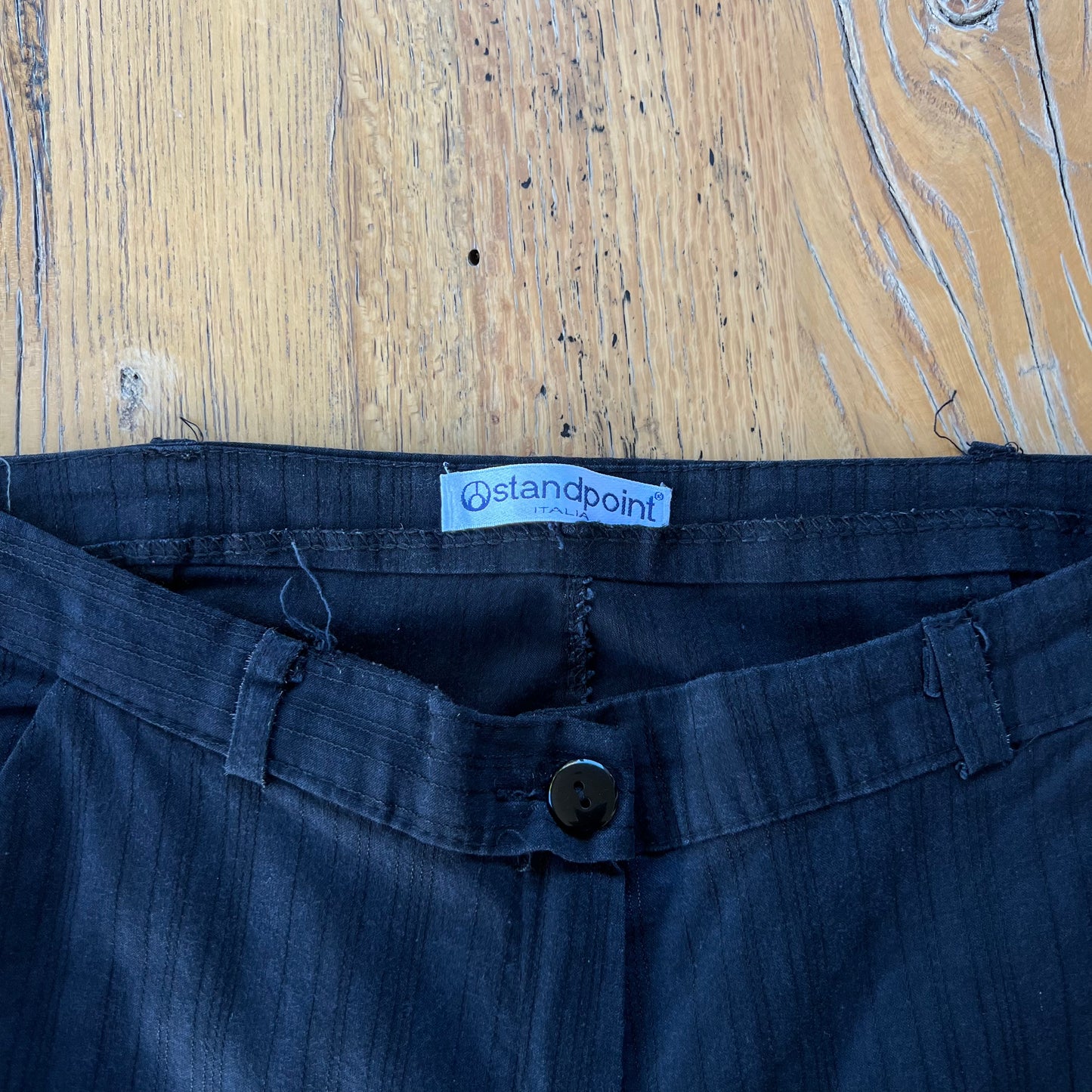 90s low rise black trousers