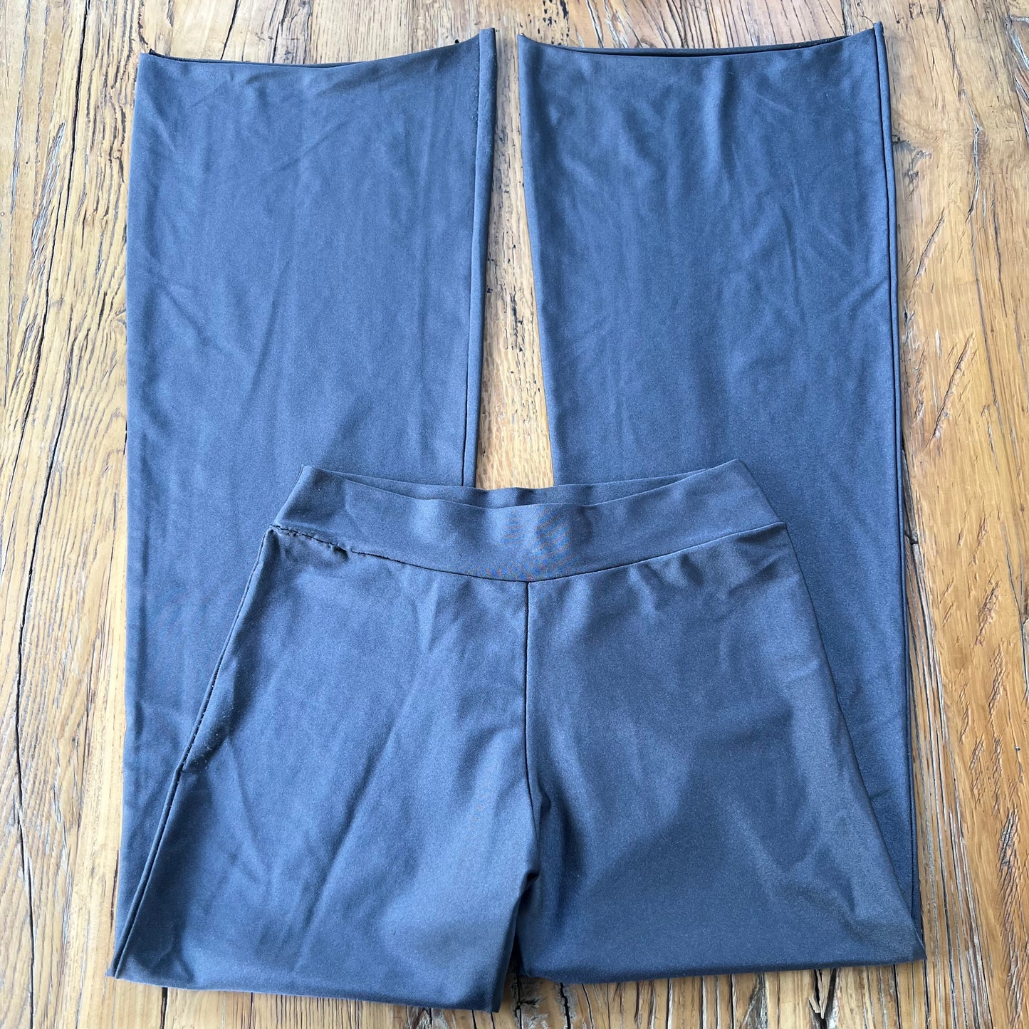flared stretchy yoga pants