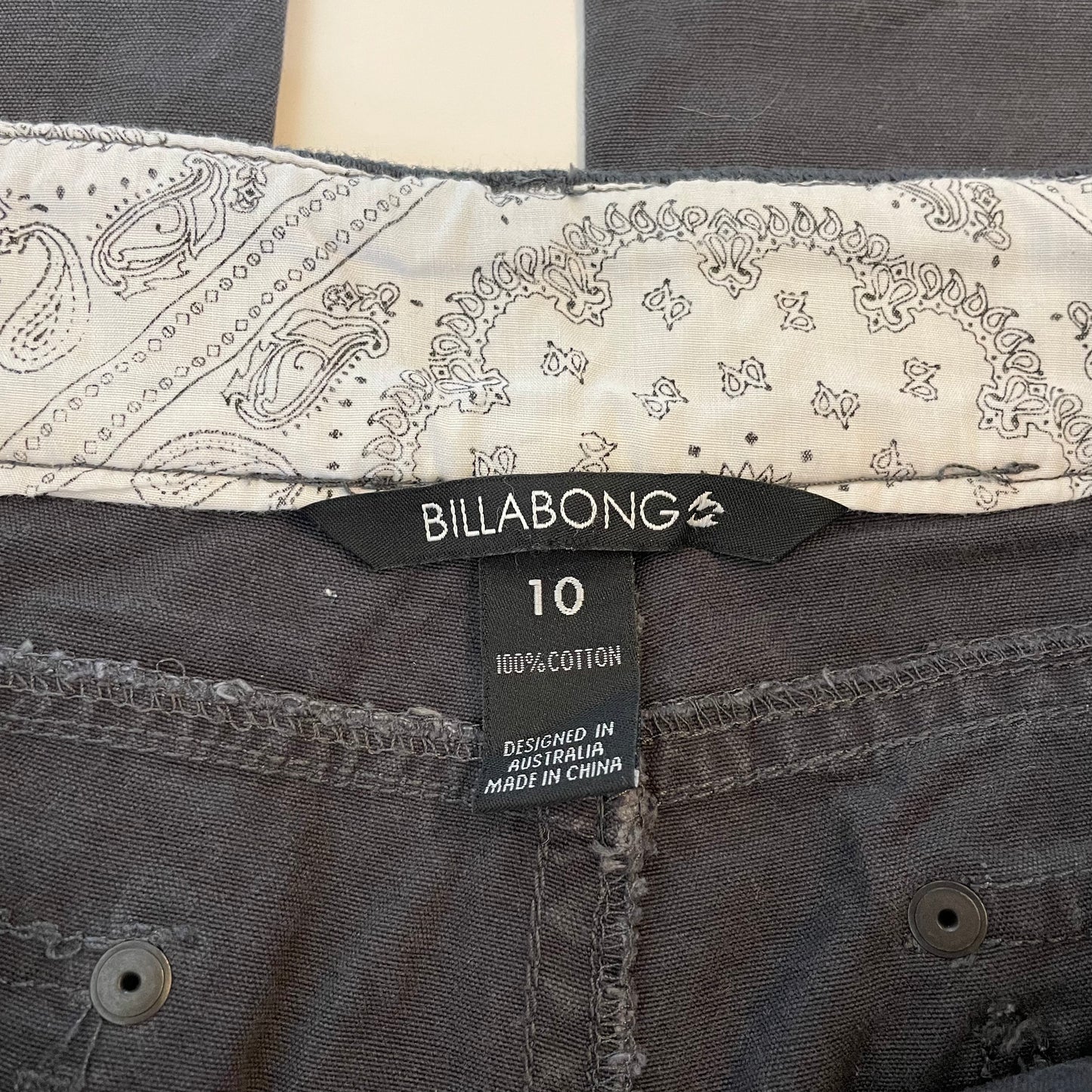 2000s Billabong cargo pants - Size AU 8-10