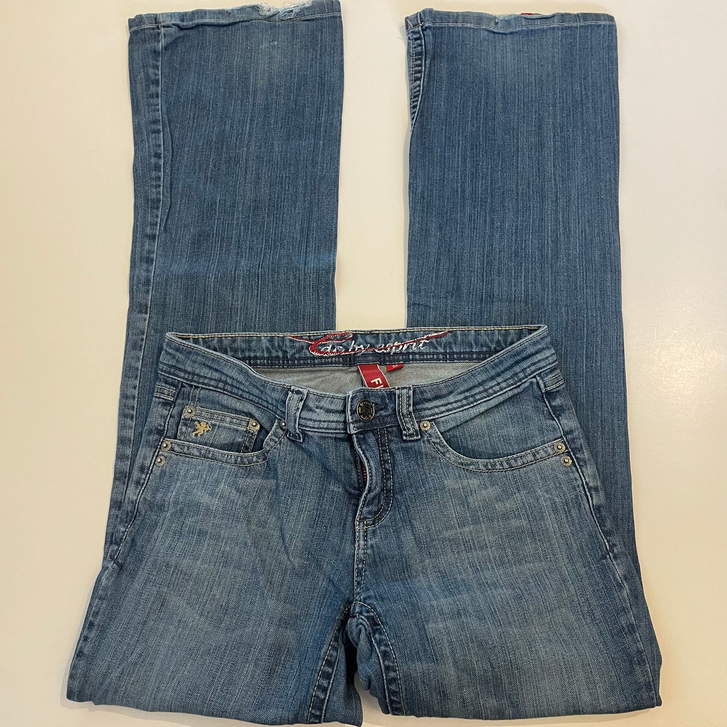 mid rise flared jeans - Size AU 6-8