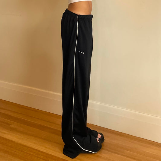 2000s Nike sweatpants