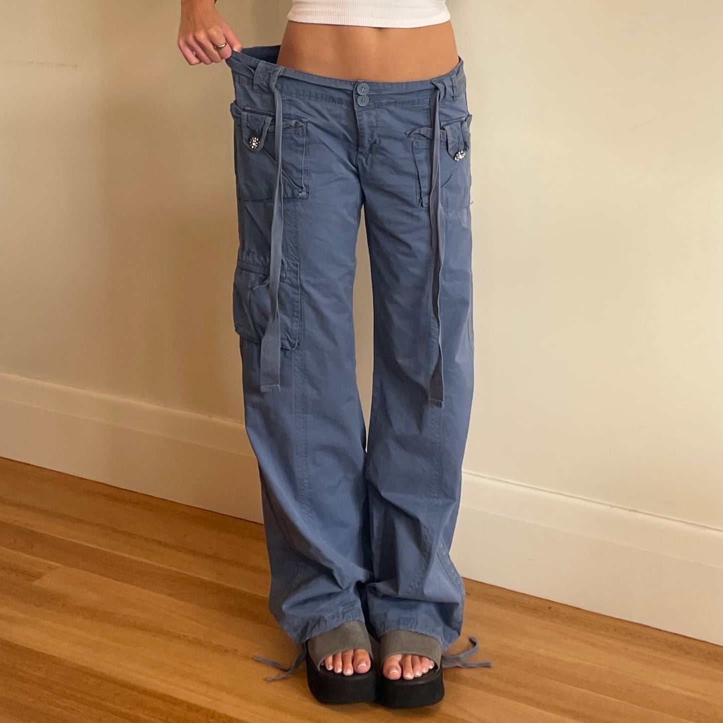 baggy blue cargo pants