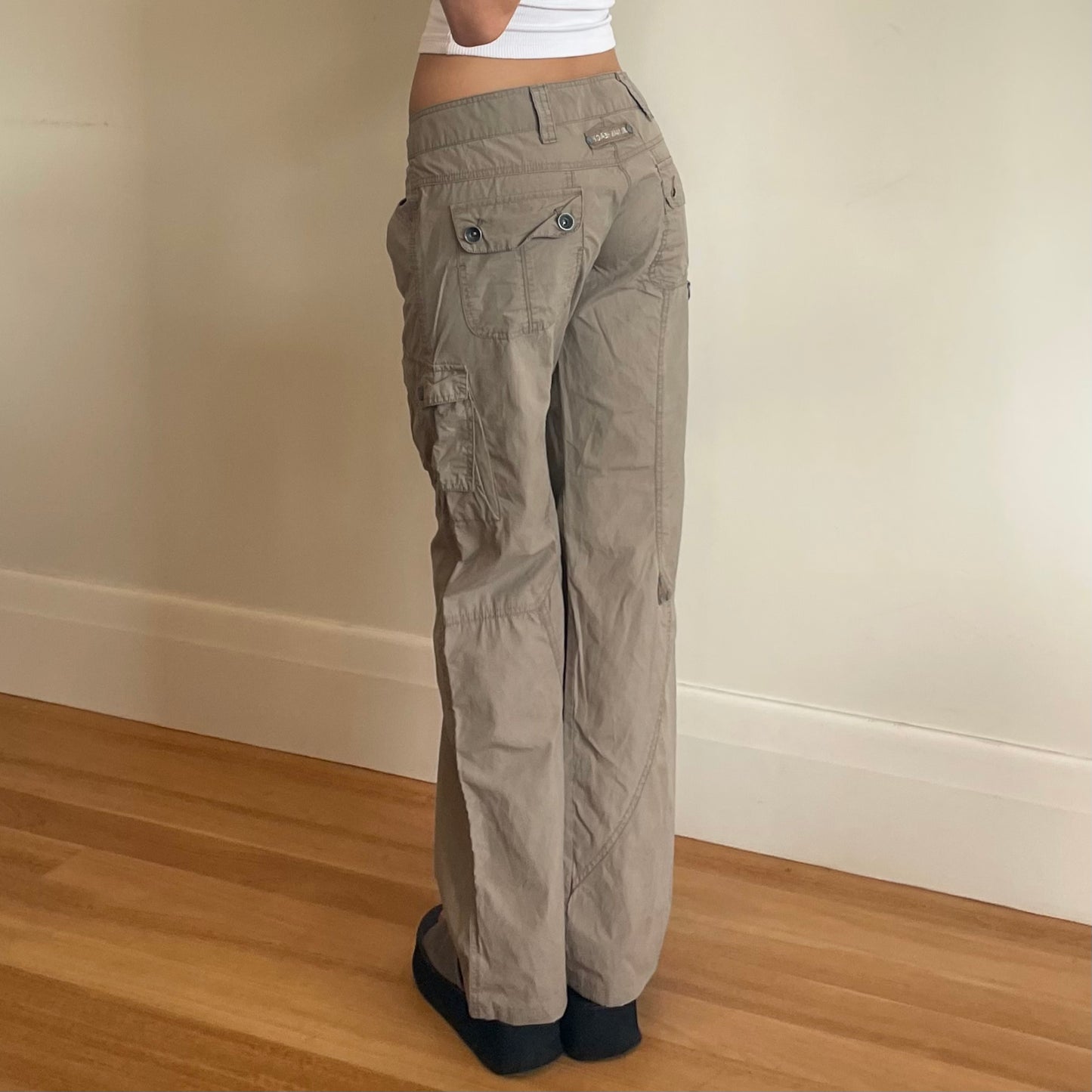 baggy cargo pants