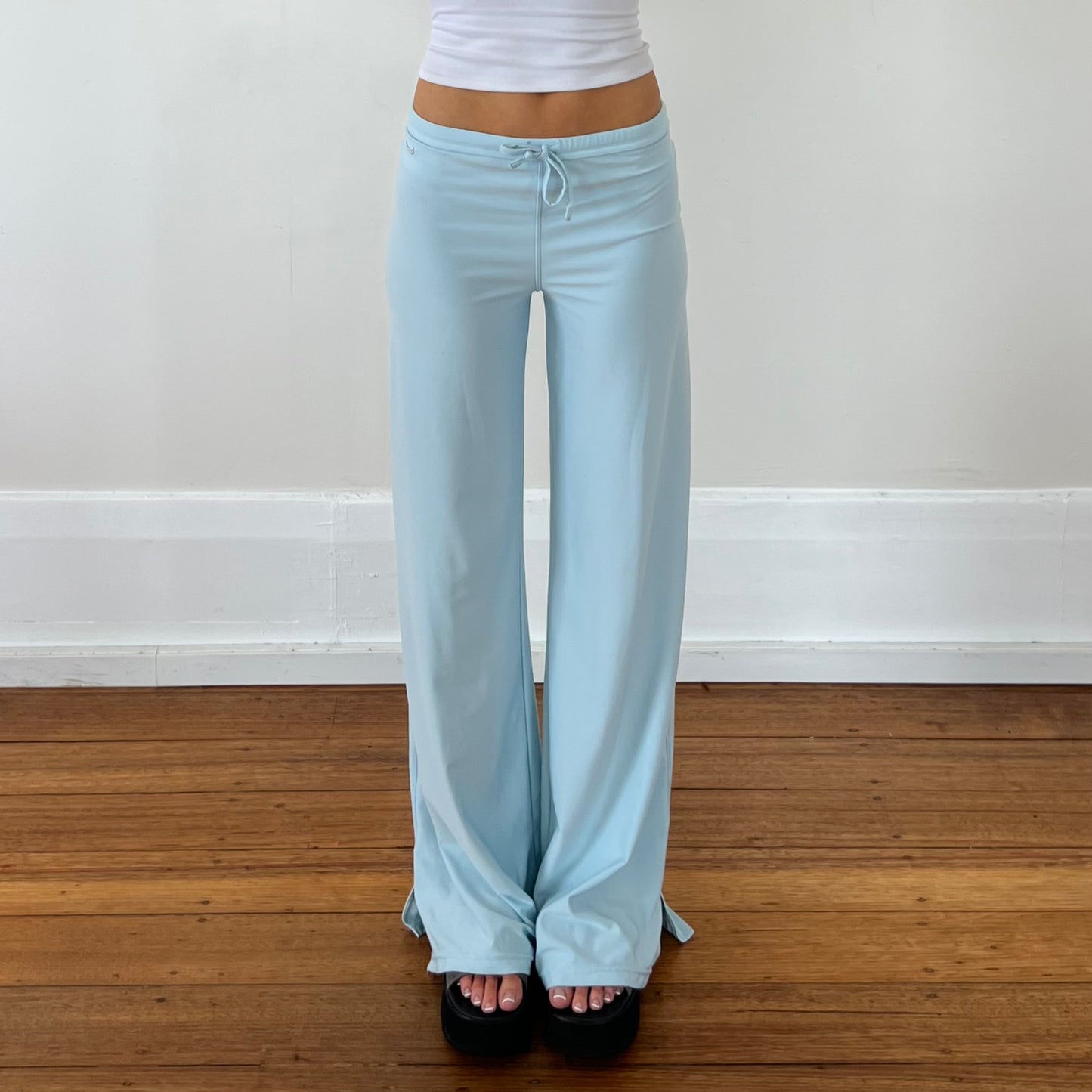 blue wide leg pants