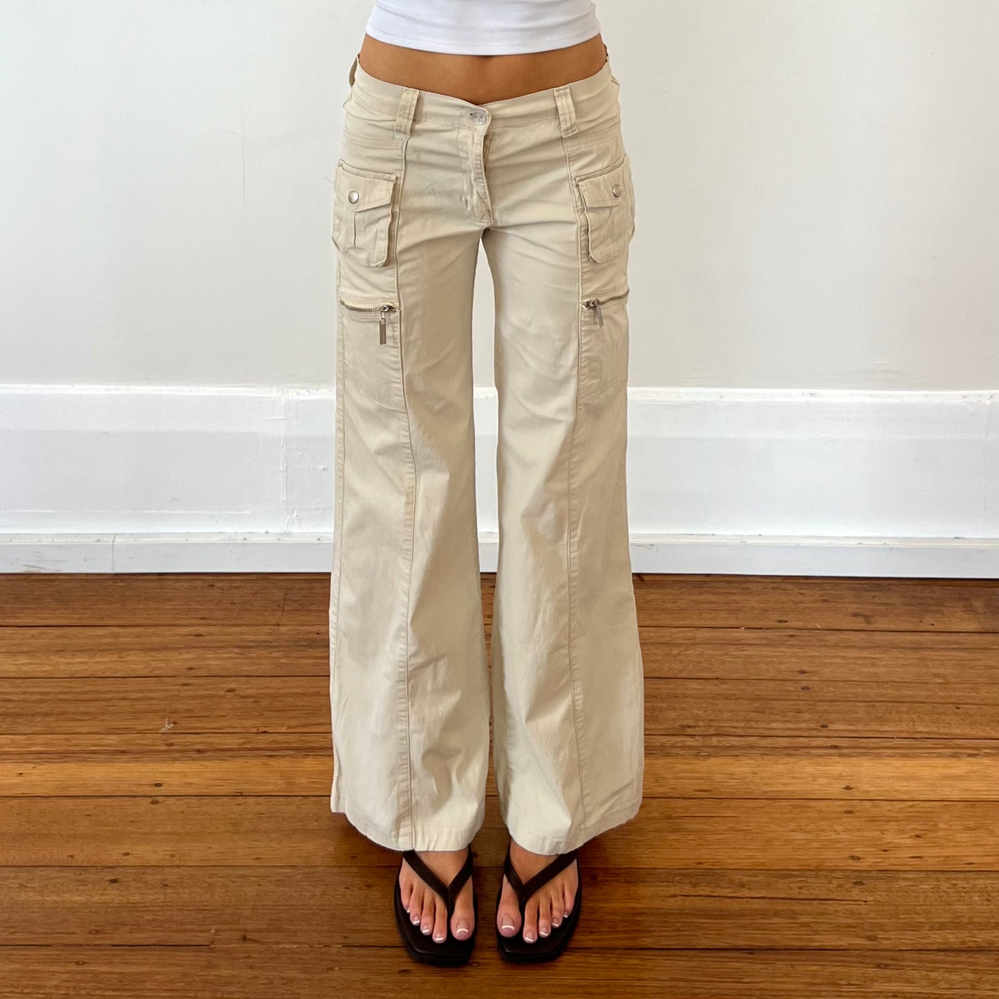 wide leg cargo pants