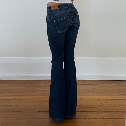 dark wash bootcut jeans