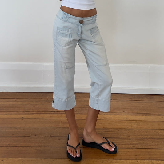 light wash denim capris