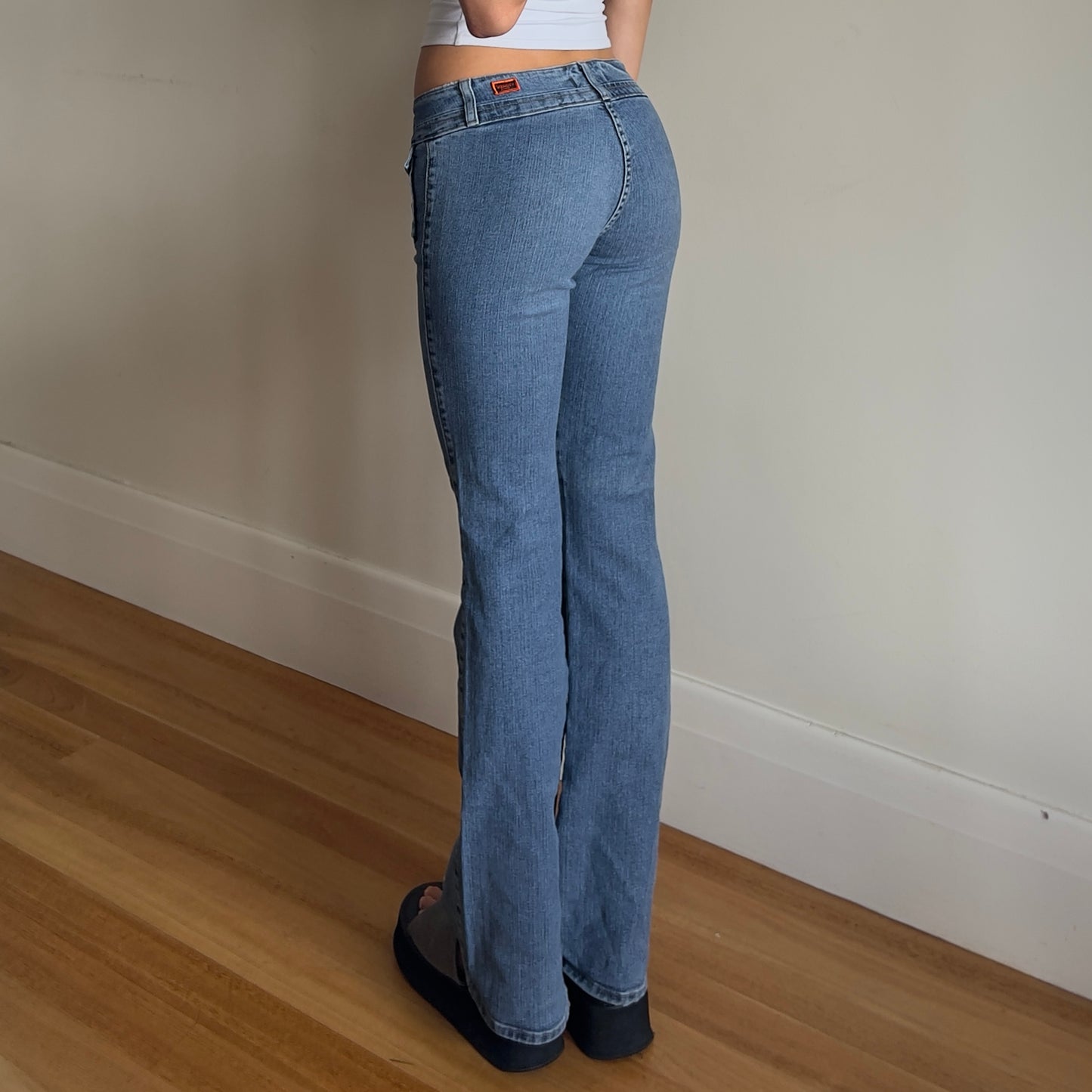 zip up low rise denim jeans