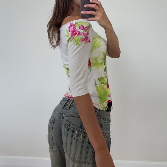 graphic 3/4 sleeve top