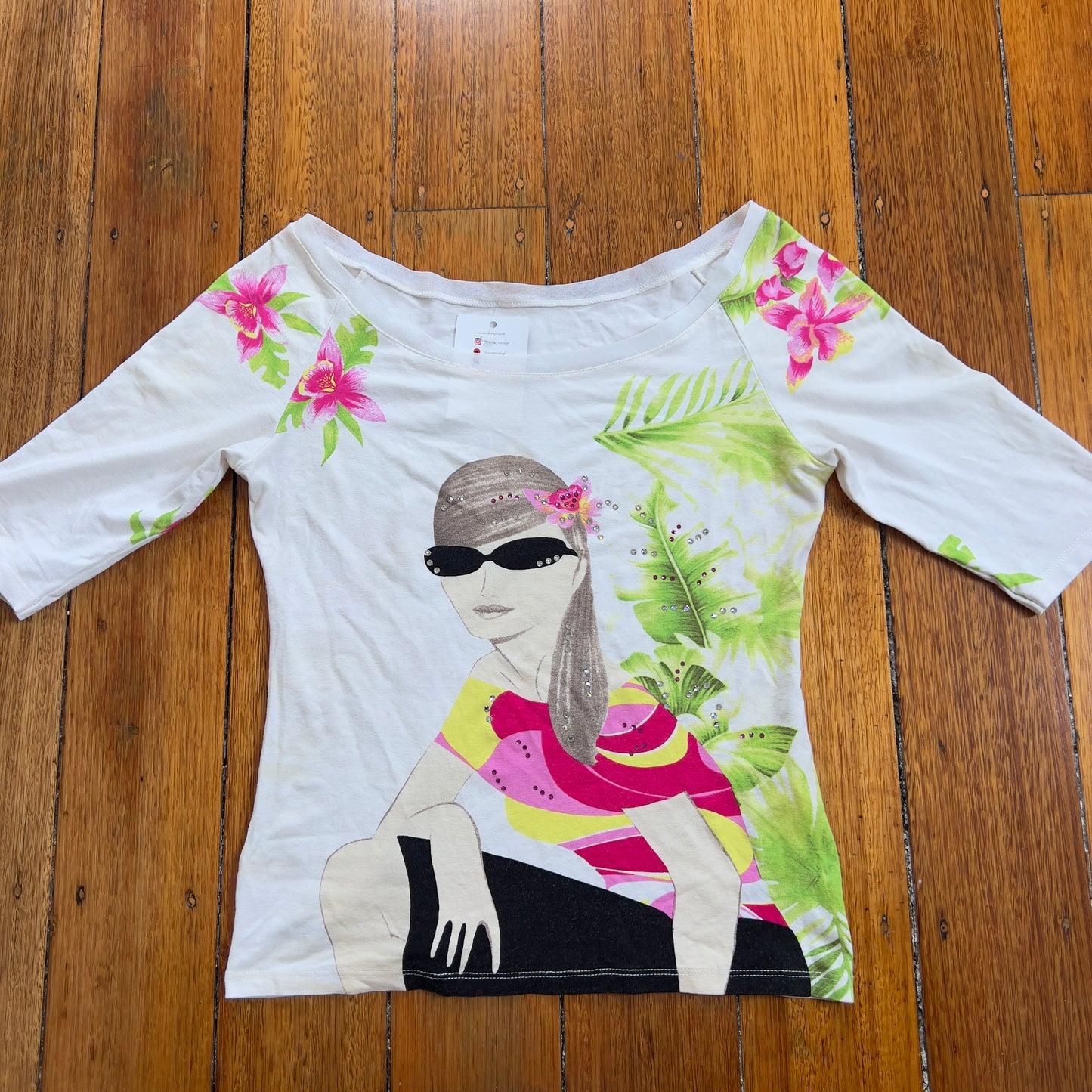 graphic 3/4 sleeve top