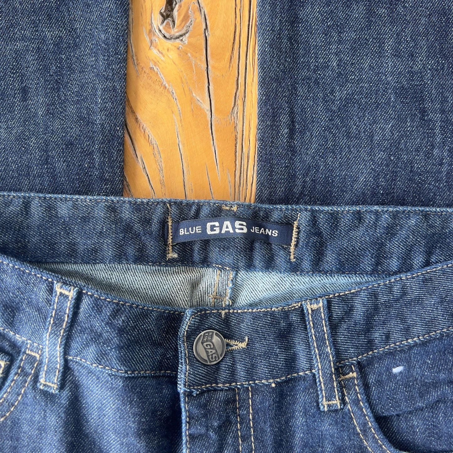 dark wash flared denim jeans