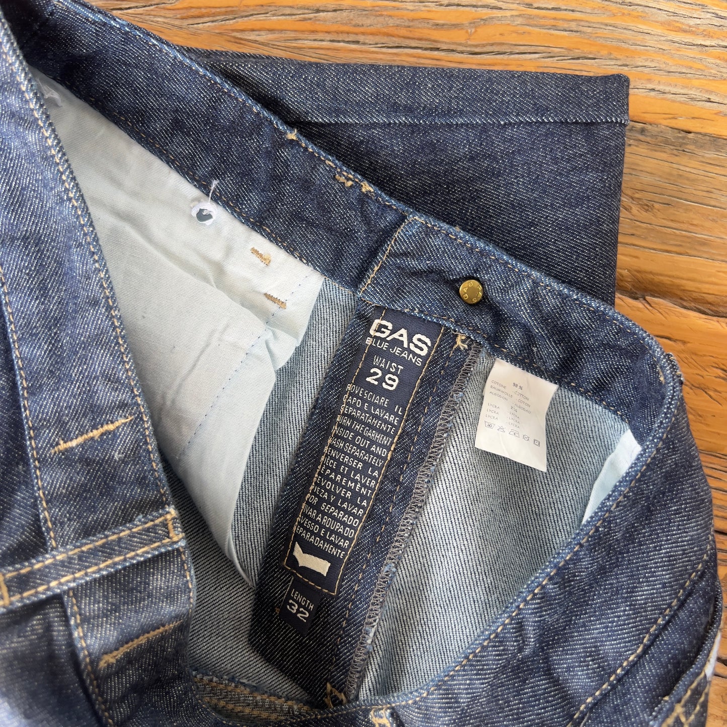 dark wash flared denim jeans