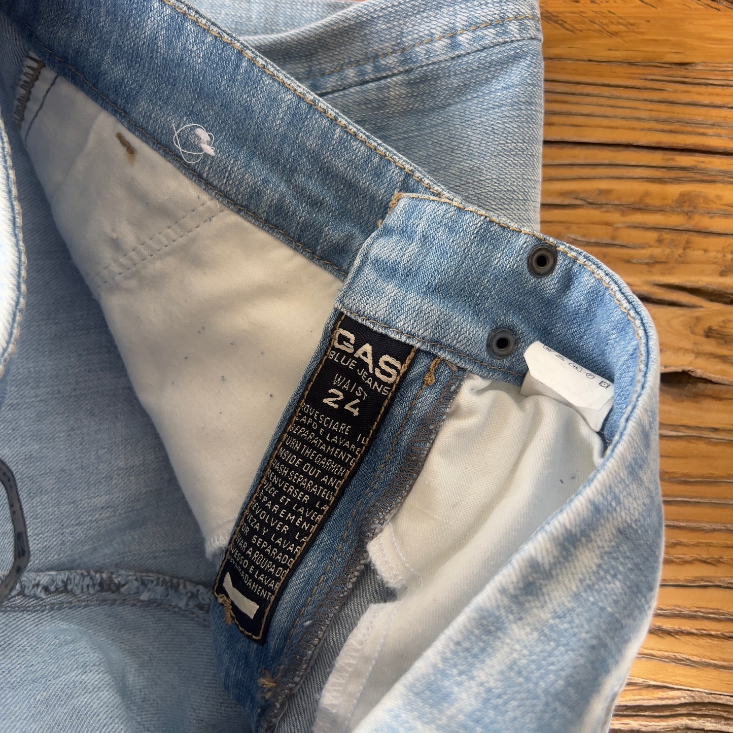 light wash wide leg jeans