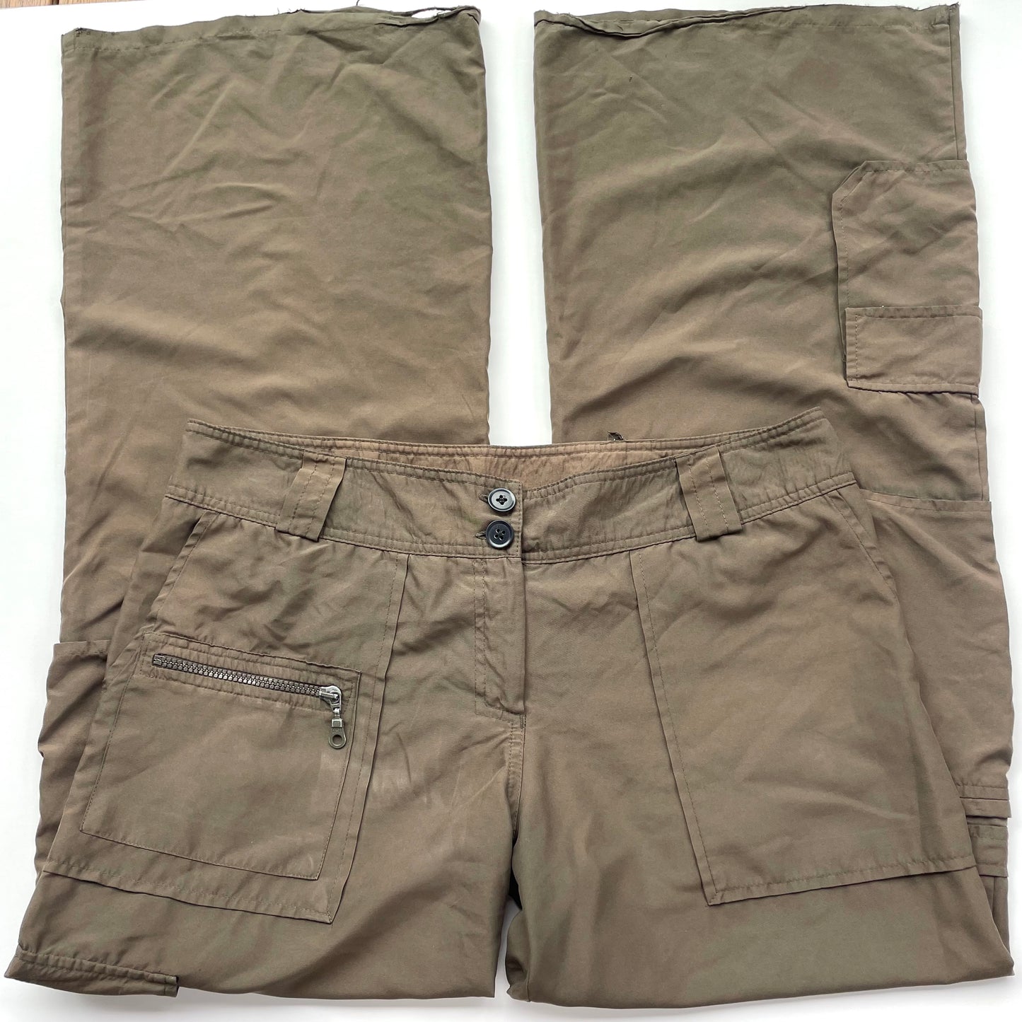 baggy cargo pants