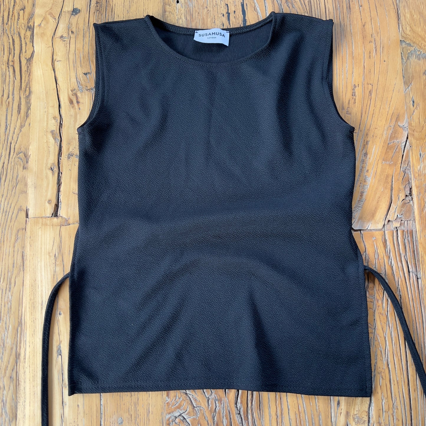 Susa Musa London boat neck tank
