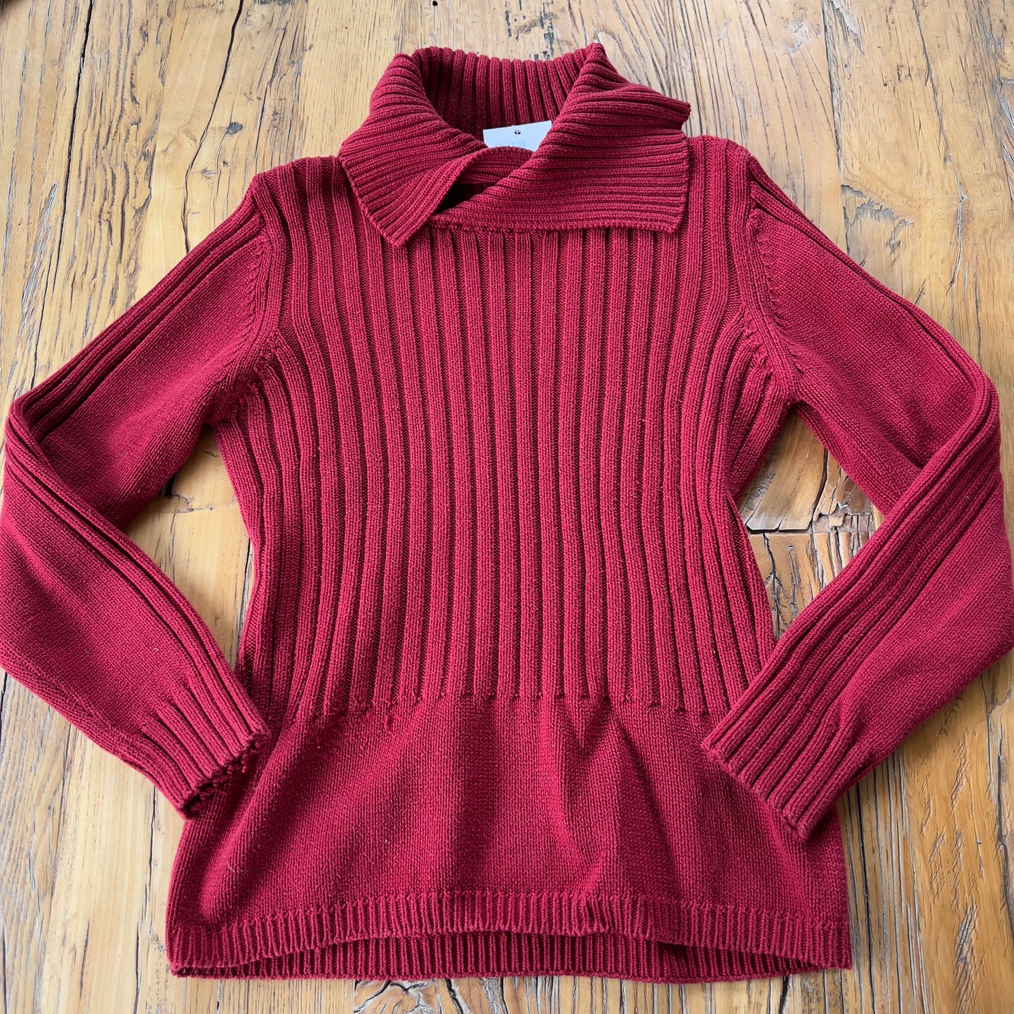 red knit jumper
