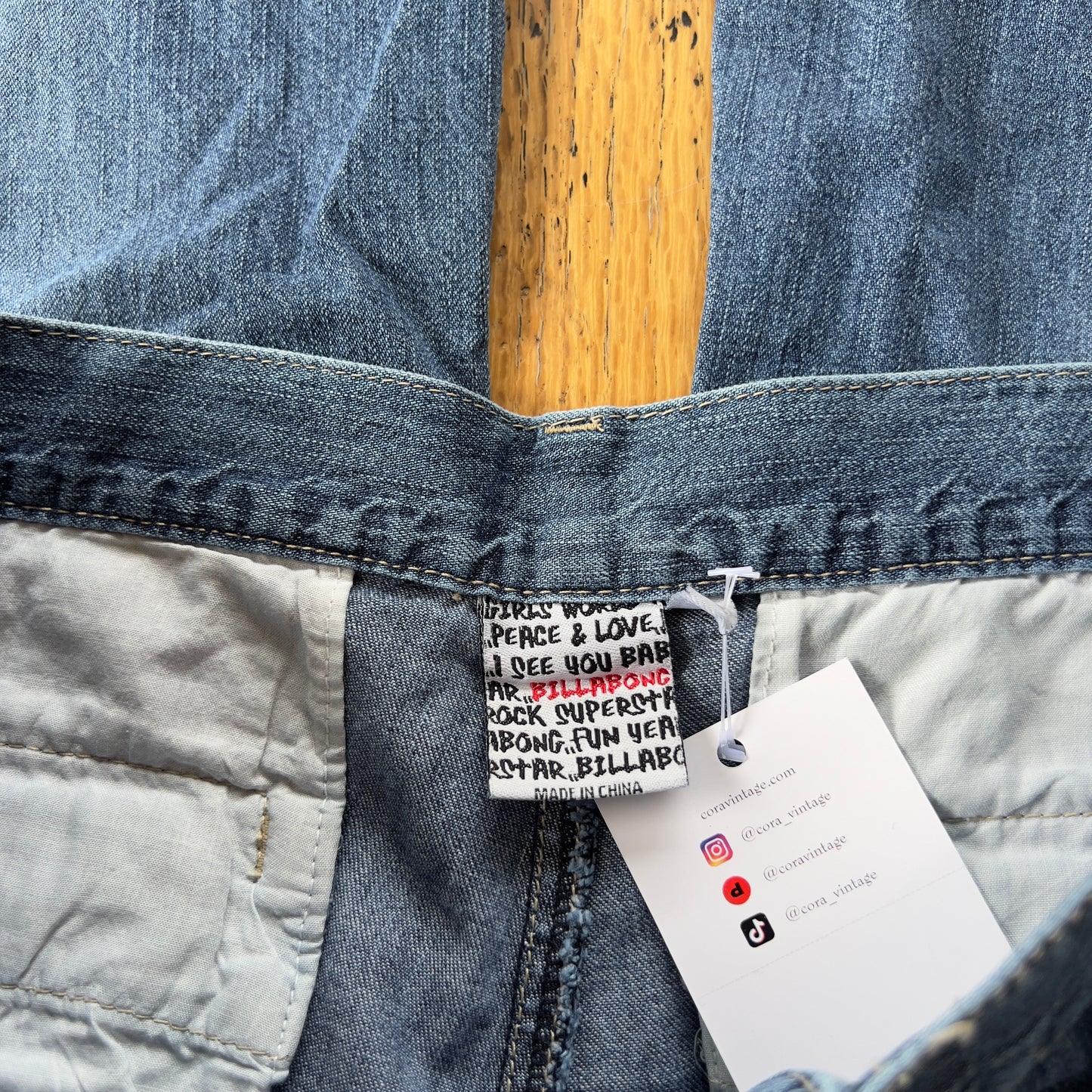 Billabong capri jeans