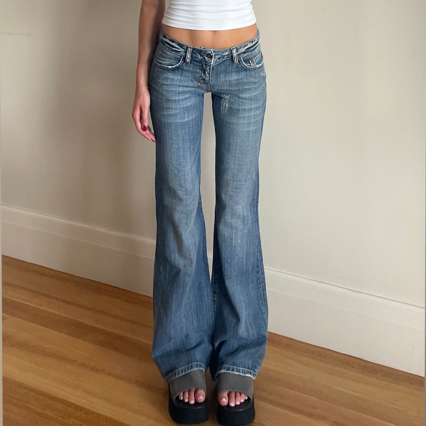 y2k low rise flared jeans