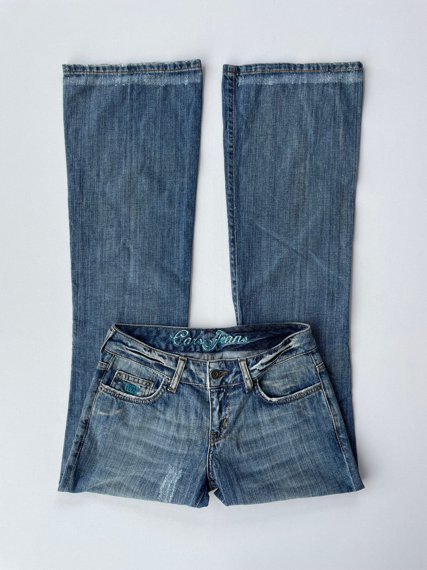 y2k low rise flared jeans