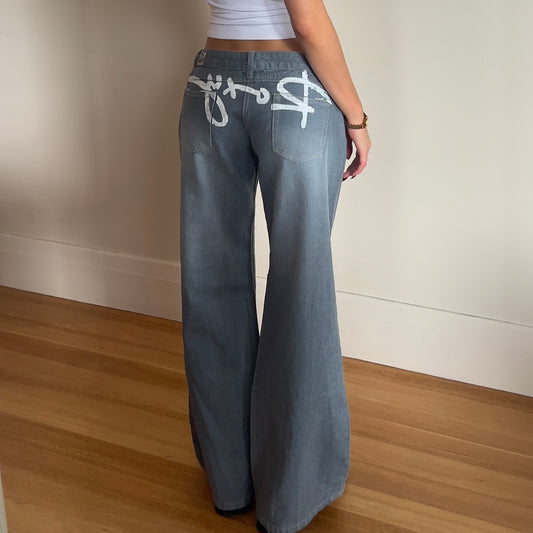 2000s low rise Roxy jeans