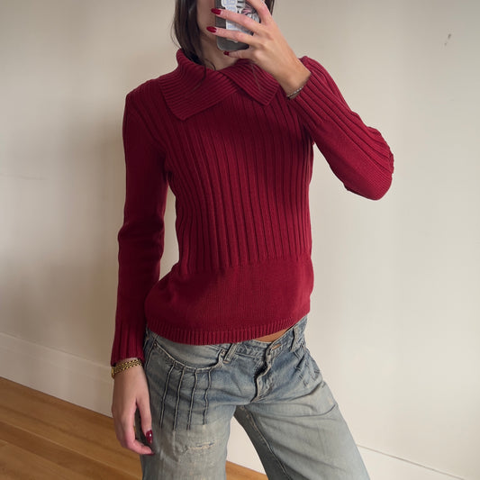 red knit jumper