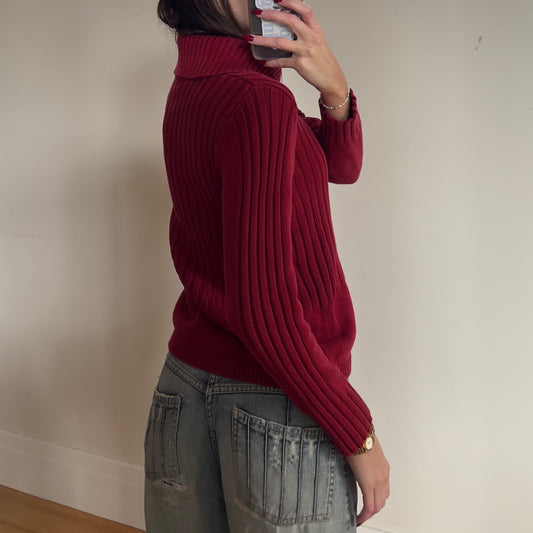 red knit jumper