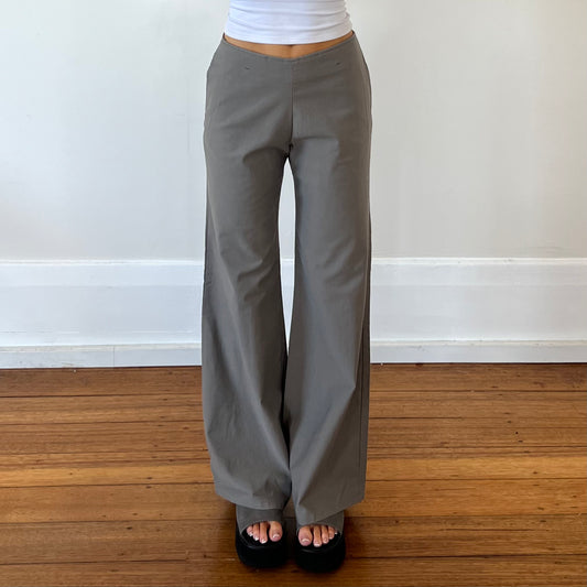 grey wide leg trousers