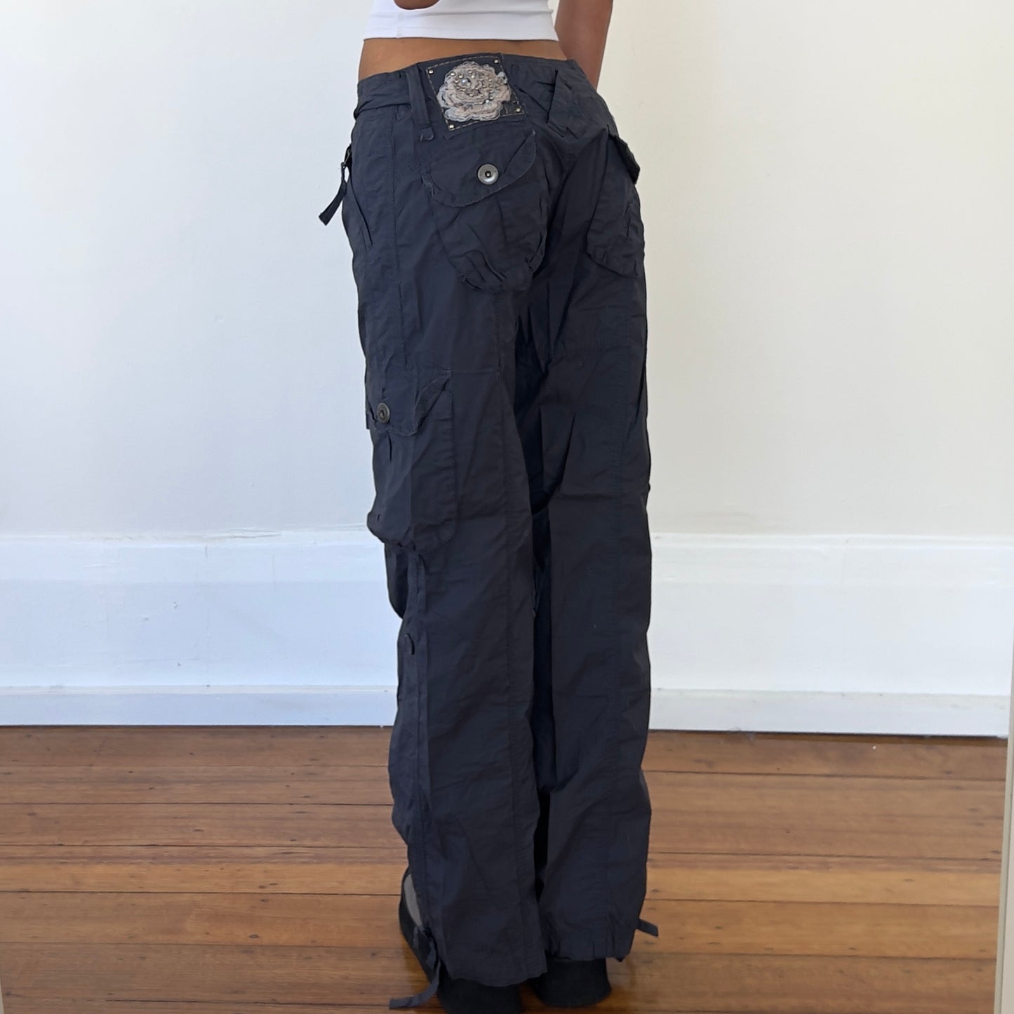 baggy cargo pants