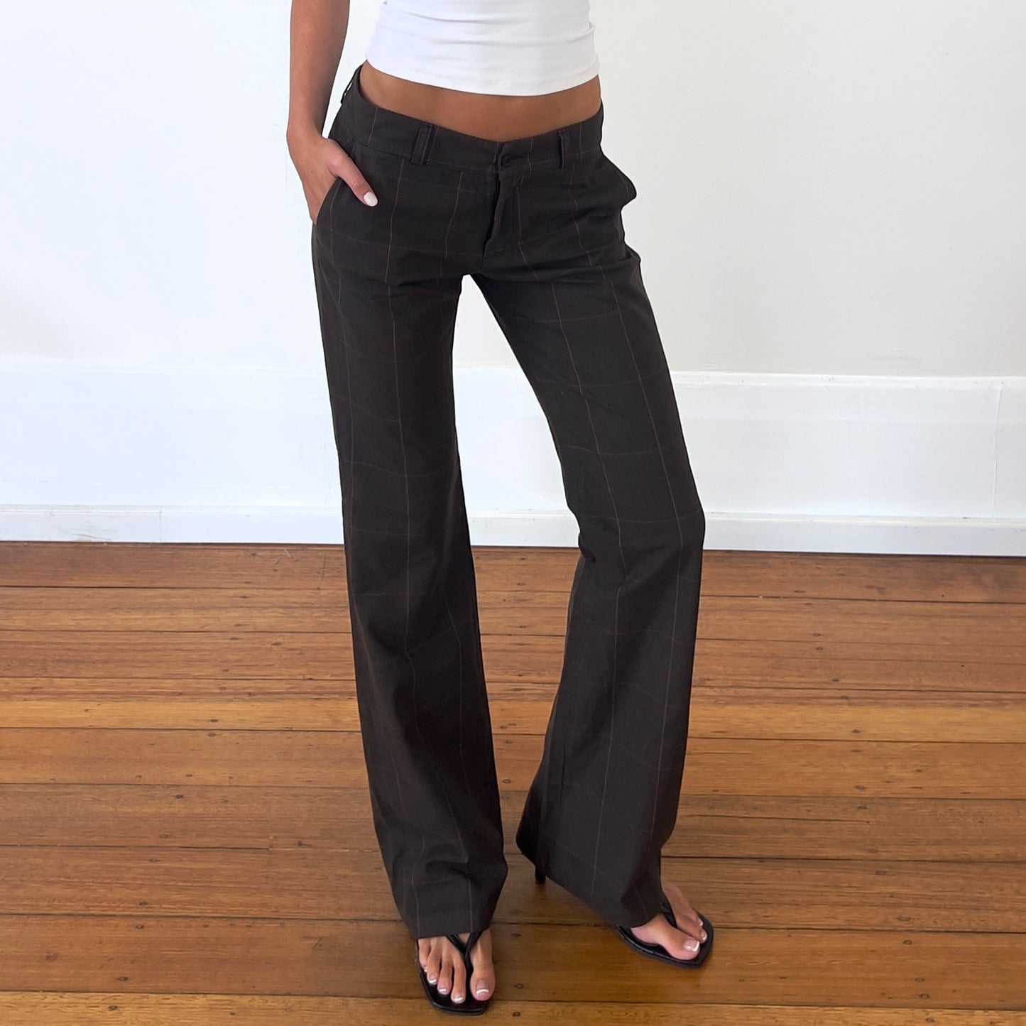 brown checkered trousers