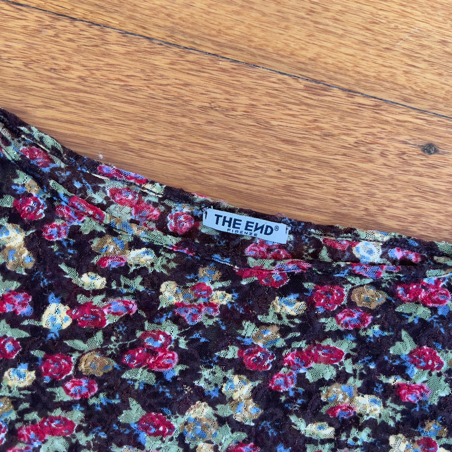 lace floral 3/4 sleeve top